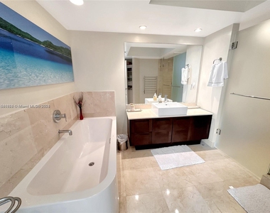 250 Sunny Isles Blvd - Photo Thumbnail 23