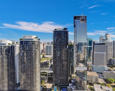 1000 Brickell Plz - Photo Thumbnail 21