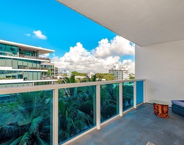 2301 Collins Ave - Photo Thumbnail 20