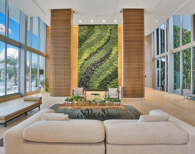 16385 Biscayne Blvd - Photo Thumbnail 50