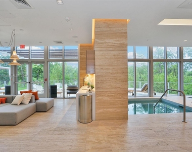 16385 Biscayne Blvd - Photo Thumbnail 39