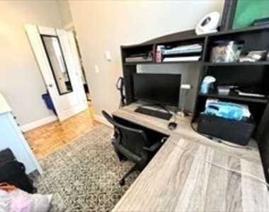 754 Huntington Ave - Photo Thumbnail 4