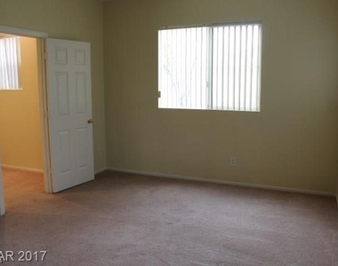 10369 Natural Springs Avenue - Photo Thumbnail 10