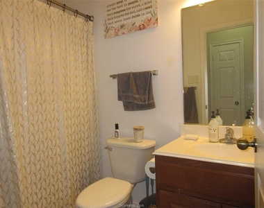 1109 Waynesboro Court - Photo Thumbnail 11