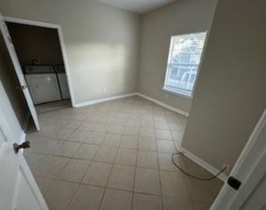 2537 Painters Street - Photo Thumbnail 7