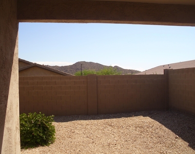 8455 W Buckhorn Trail - Photo Thumbnail 17