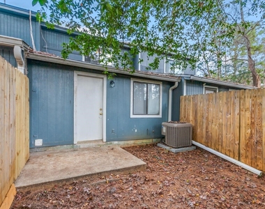 2200 Sandpiper Street - Photo Thumbnail 27