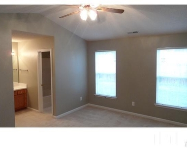 5501 Scenic Brook Lane - Photo Thumbnail 5