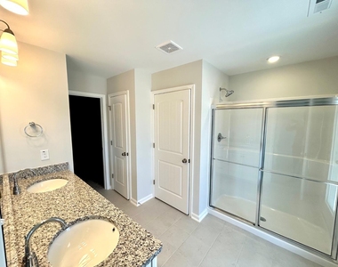 524 Georgias Landing Parkway - Photo Thumbnail 8