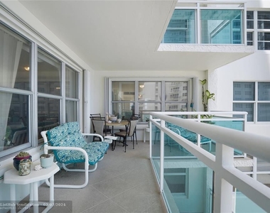 3900 Galt Ocean Dr - Photo Thumbnail 7