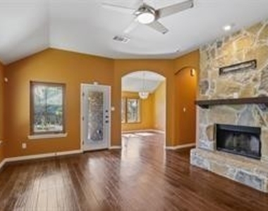 11708 Beach Street - Photo Thumbnail 4