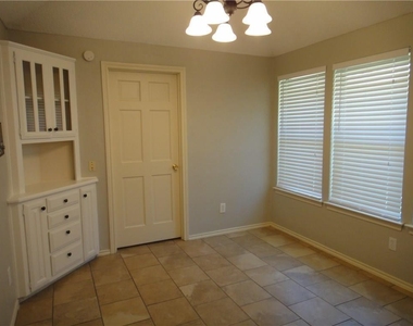 6308 Hickory Hill Drive - Photo Thumbnail 11