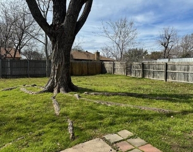 7525 Ridgeway Avenue - Photo Thumbnail 5