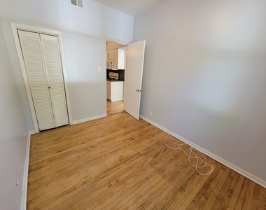 2347 W Wilson Avenue - Photo Thumbnail 11