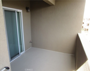 2750 Artesia Boulevard - Photo Thumbnail 18