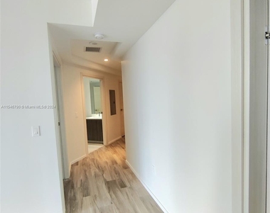 801 S Miami Ave - Photo Thumbnail 11