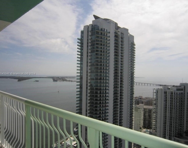 1200 Brickell Bay Dr - Photo Thumbnail 3