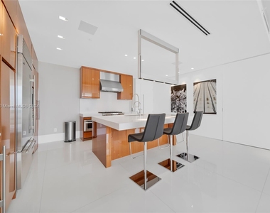 9701 Collins Ave - Photo Thumbnail 24