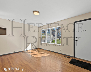 721 Lippencott Street - Photo Thumbnail 2