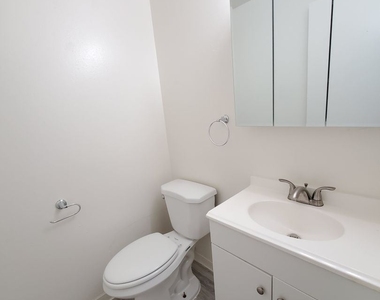 5836 Harold Way - Photo Thumbnail 6