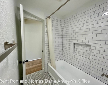 7408 N Delaware Ave - Photo Thumbnail 21