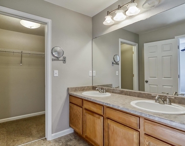 2685 Live Oak Court - Photo Thumbnail 18