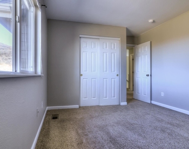 2685 Live Oak Court - Photo Thumbnail 14