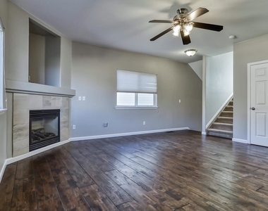 2685 Live Oak Court - Photo Thumbnail 8