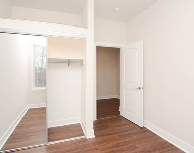 4352 N. Troy, Unit 6 - Photo Thumbnail 9