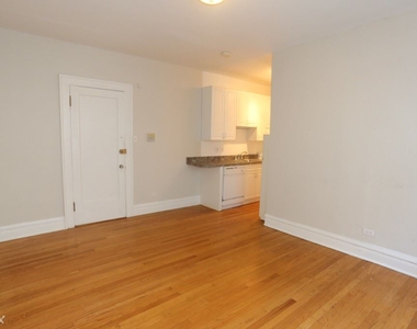 439 W. Melrose, Unit B-7 - Photo Thumbnail 8