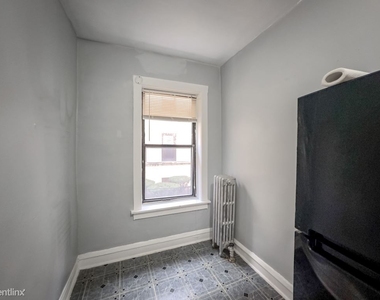 4602 N. Beacon, Unit A-4 - Photo Thumbnail 5