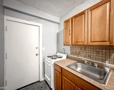 4602 N. Beacon, Unit A-4 - Photo Thumbnail 2