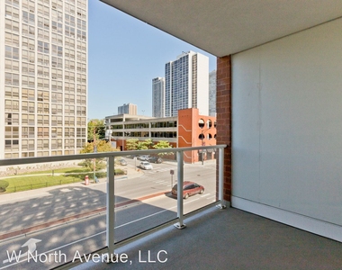 1552 N North Park Ave - Photo Thumbnail 4