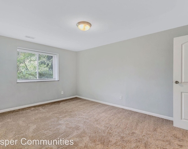 3600 Linwood Ave - Photo Thumbnail 2