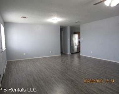 1258 Nw 57th Street - Photo Thumbnail 4