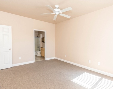 8250 N Grand Canyon Drive - Photo Thumbnail 14