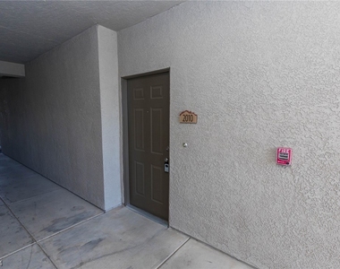 8250 N Grand Canyon Drive - Photo Thumbnail 1