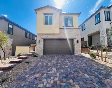 11643 Desert Hollow Avenue - Photo Thumbnail 0