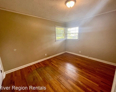 3927 Bienville Road - Photo Thumbnail 12