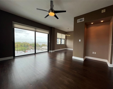 2109 Bayshore Boulevard - Photo Thumbnail 2