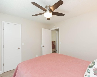 7308 S Juanita Street - Photo Thumbnail 14