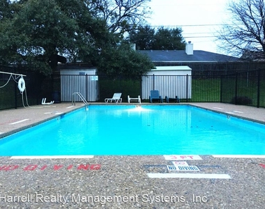 8824 Old Mcgregor Road, Apt. 403 - Photo Thumbnail 7