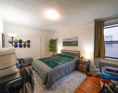 30-75 34th Street - Photo Thumbnail 7