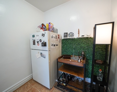 30-75 34th Street - Photo Thumbnail 3