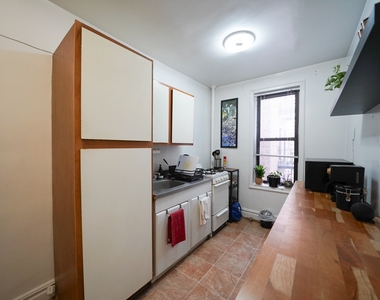 30-75 34th Street - Photo Thumbnail 2