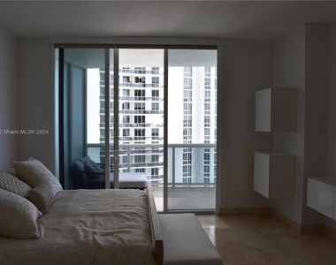 15901 Collins Ave - Photo Thumbnail 26