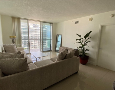 1750 N Bayshore Dr - Photo Thumbnail 15