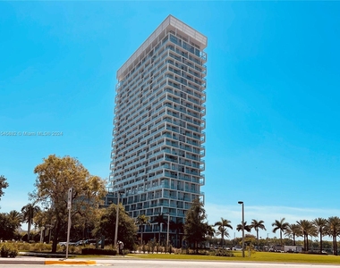 2000 Metropica Way - Photo Thumbnail 51