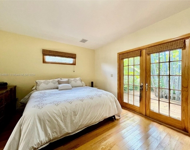 5800 Sw 33rd Ave - Photo Thumbnail 26