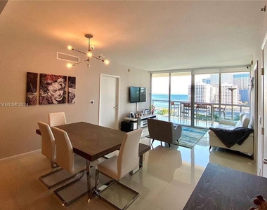 495 Brickell Ave - Photo Thumbnail 11